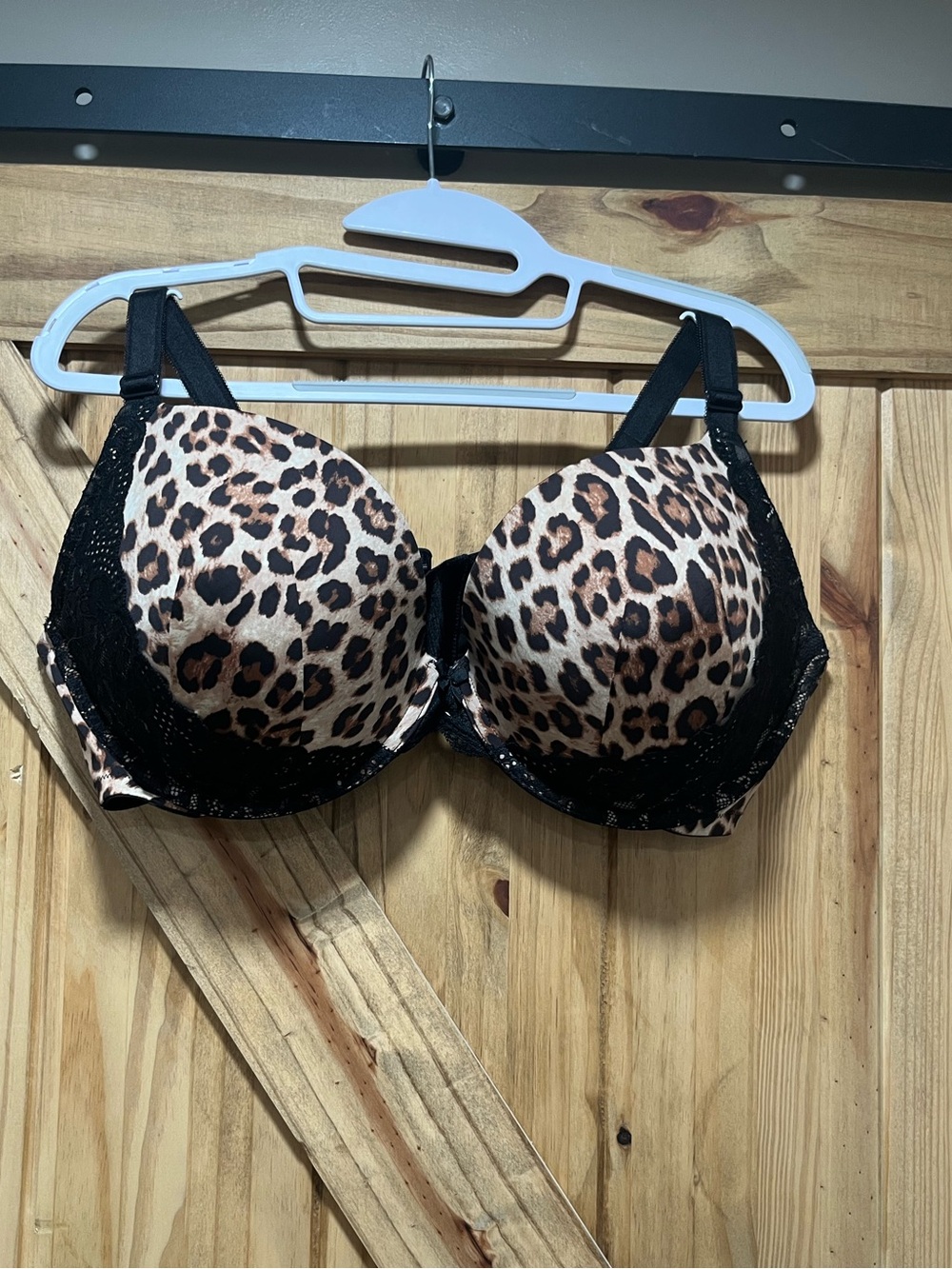 Leopard Print Push-Up Bra with Black Lace Accents
